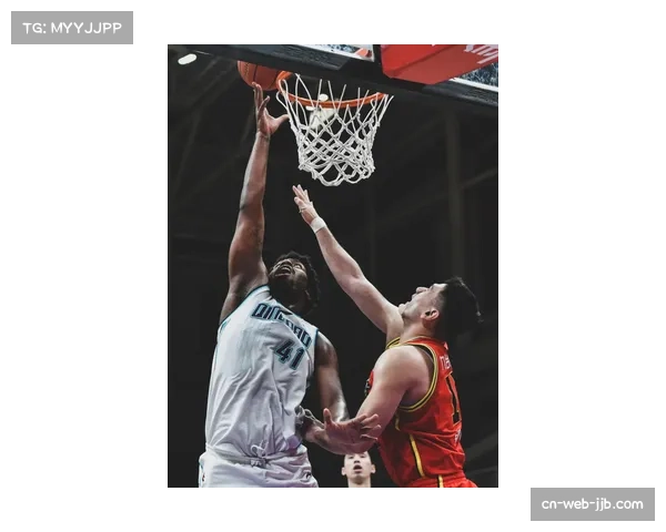 【2026年4月CBA联赛·人物·动态青岛国信每日优鲜官方宣布，年轻中锋杨瀚森因脚踝扭伤预计缺席赛季剩余比赛